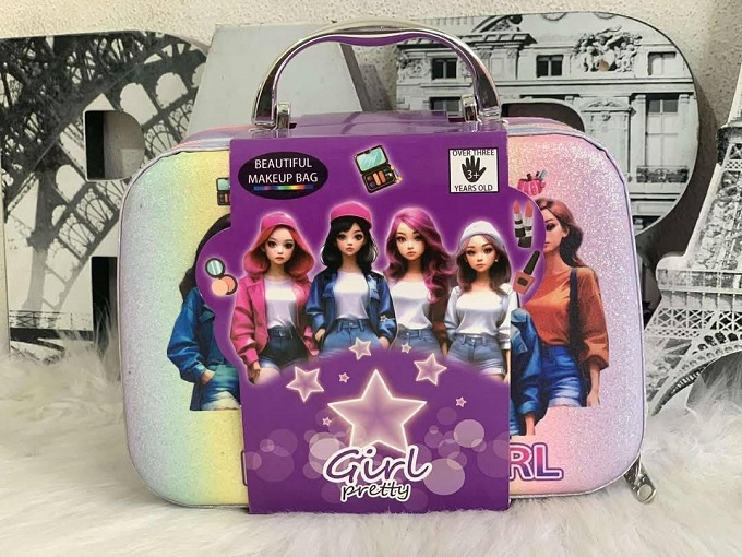 Girl Pretty: Το Απόλυτο "Beautiful Makeup Bag" για Μικρές Fashionistas! - Image 2